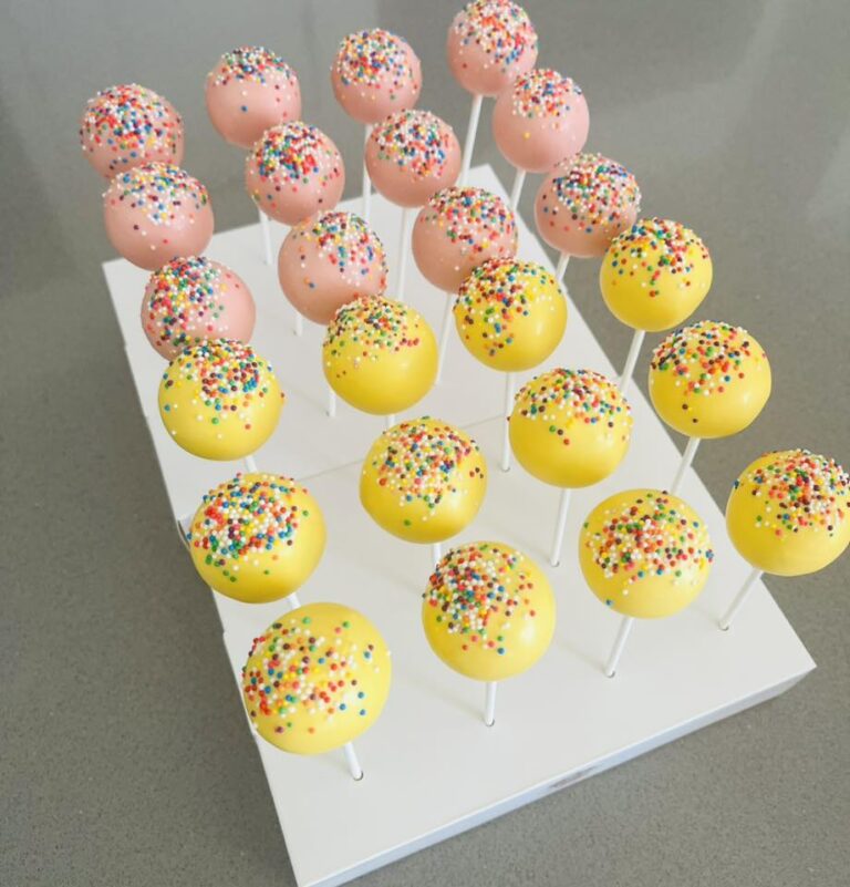 Easter Cake Pops