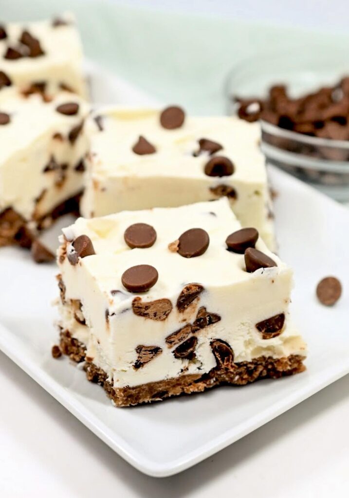 Chocolate-Chip-Cheesecake-Bars