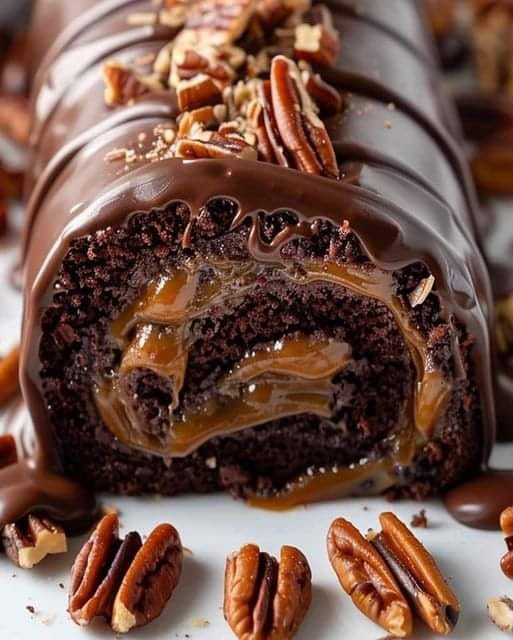 gooey-chocolate-caramel-turtle-cake-roll