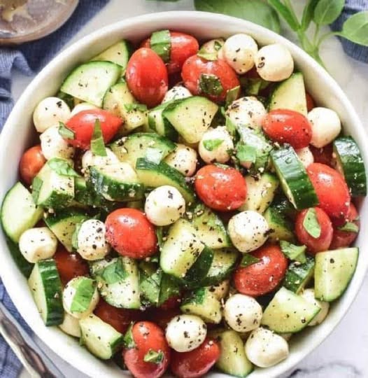 5-minute-fresh-cucumber-caprese-salad